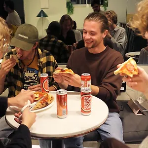  Vandrarhem Gspot & Triangles Pizzeria Portugal
