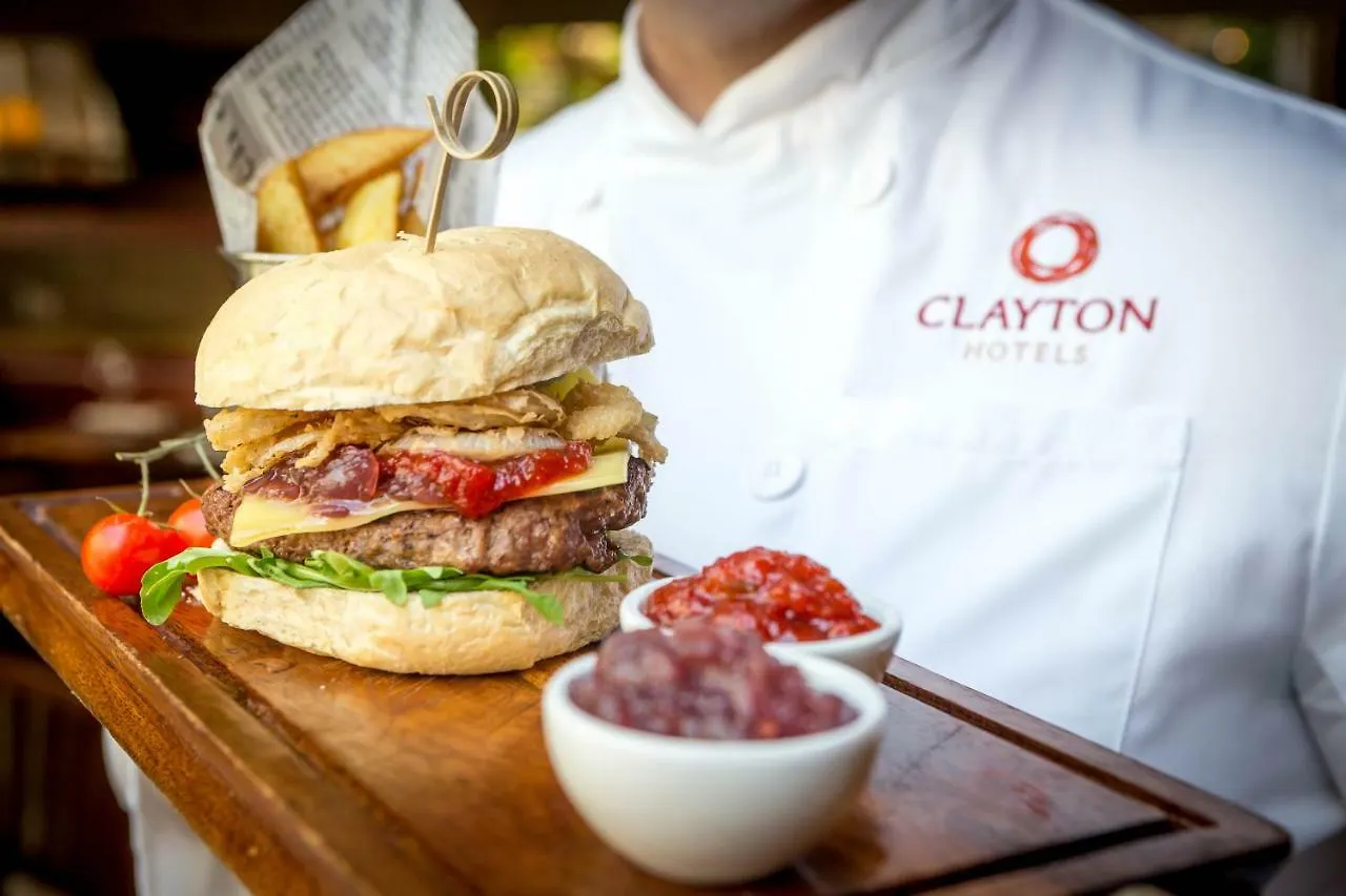 Clayton Hotel Cork City 4*,